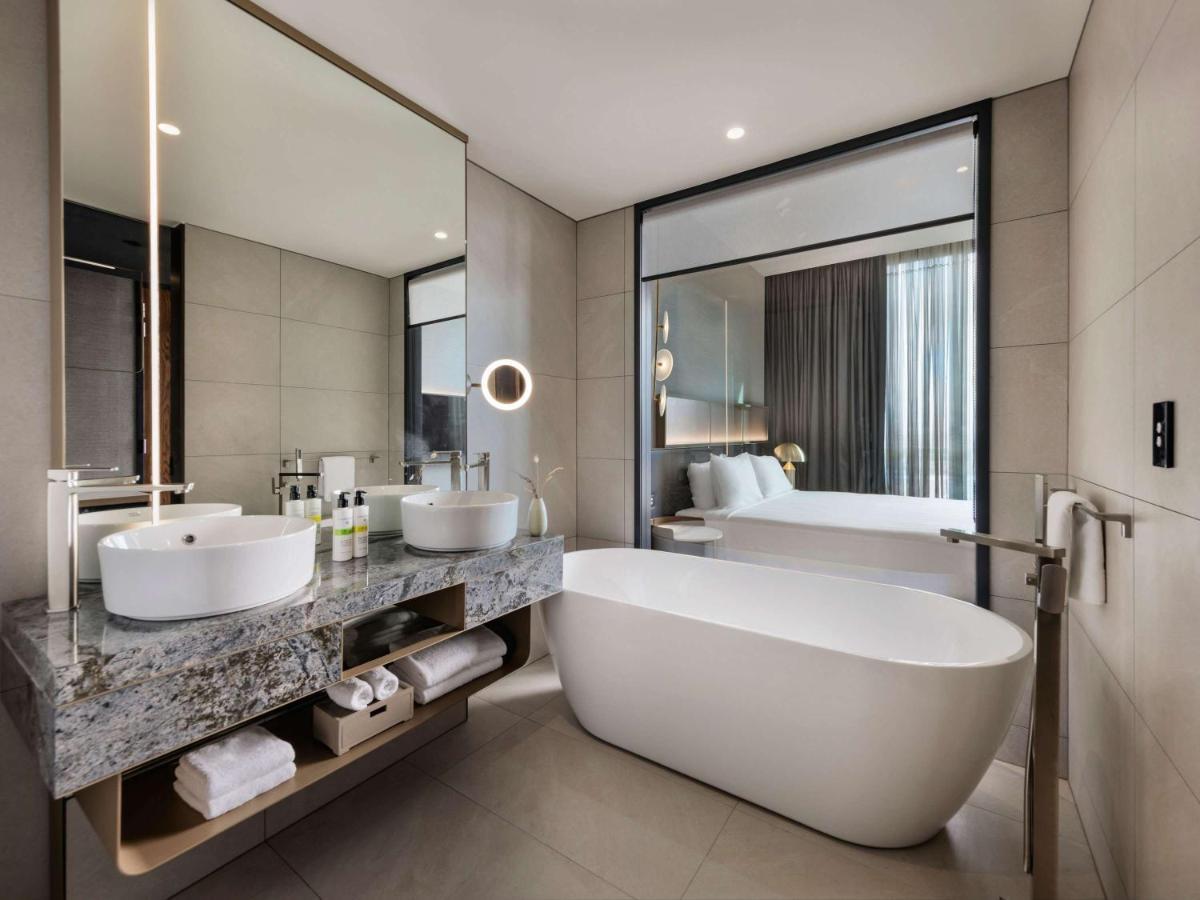Hotel Pullman Auckland Airport Esterno foto Bathroom